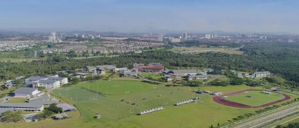 马尔堡学院 校园图片 1