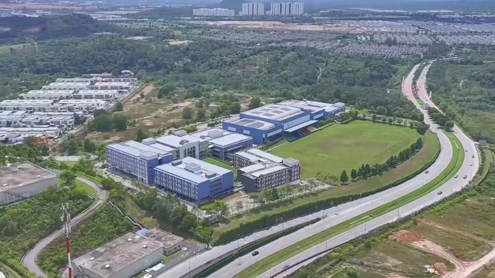 腾比国际学校 校园图片 1